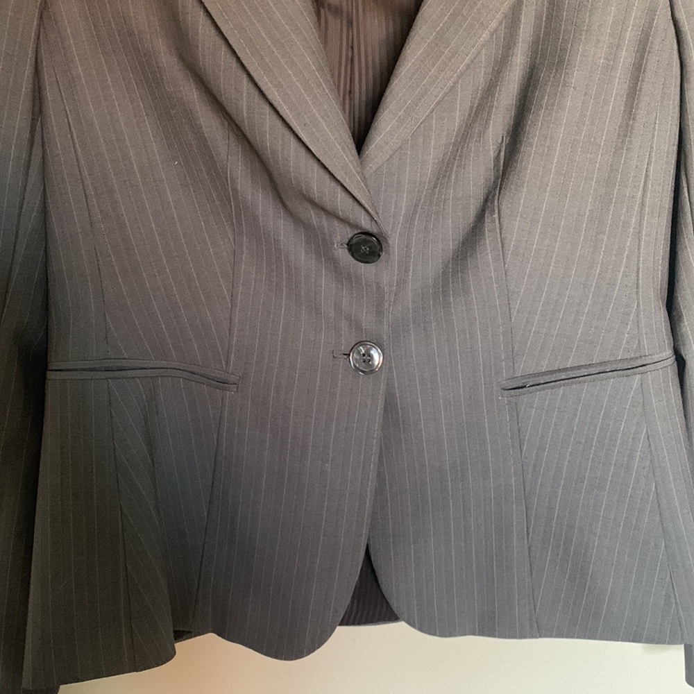 Blazer - Picture 2 of 5
